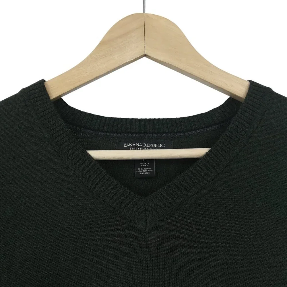 Banana Republic Extra Fine Merino Wool V Neck Green Pullover Sweater Size L Mens